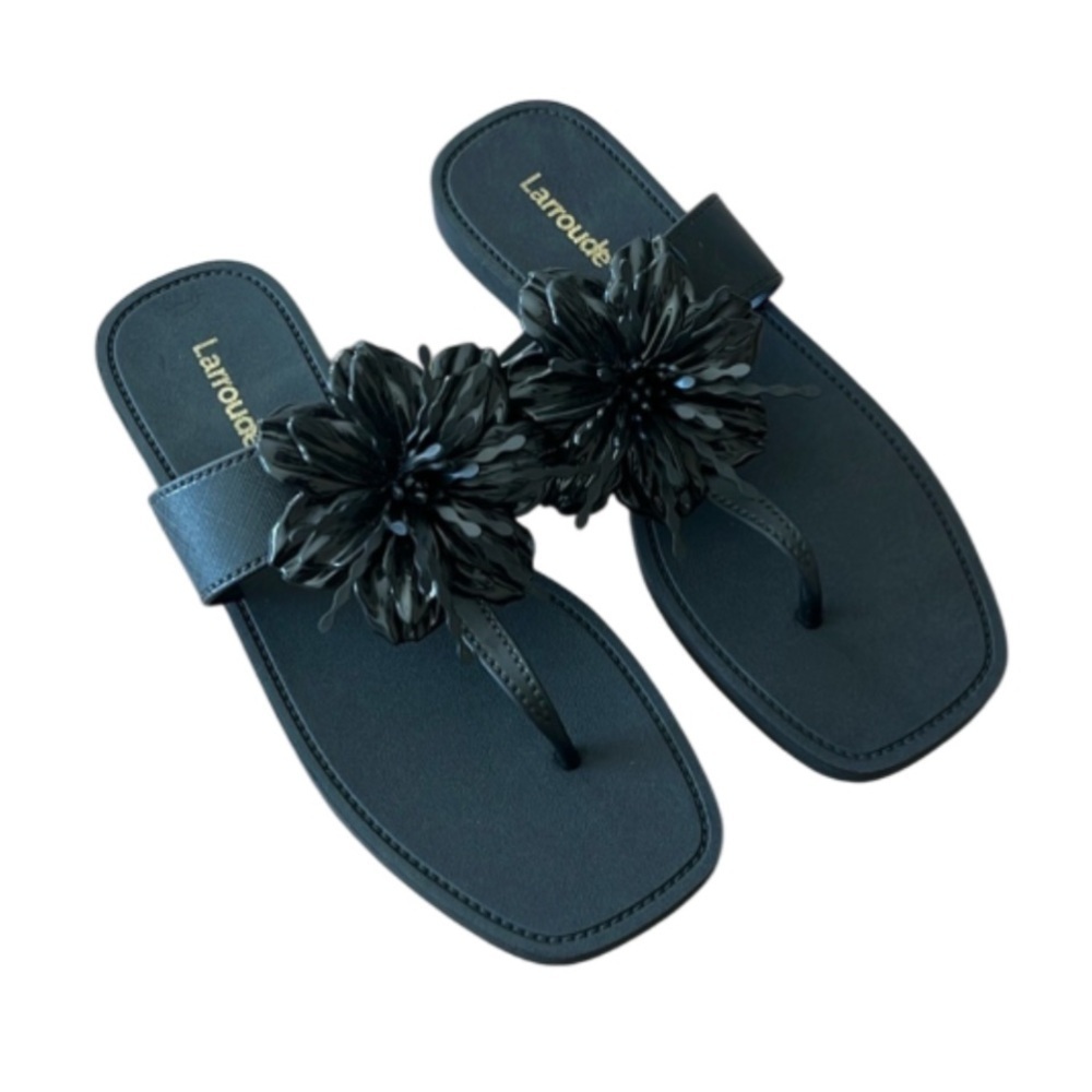 Larroudé's Hibiscus Flat Sandal Black NWOB- Size US 10/11